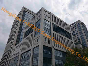 Chine Bâtiment en acier à plusiers étages d'immeuble de bureaux avec le système en verre de revêtement de mur rideau fournisseur