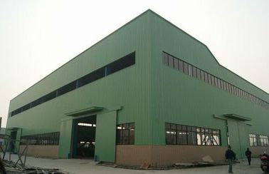 Chine bâtiments en acier industriels de Pré-ingénierie avec le traitement de galvanisation et de peinture fournisseur