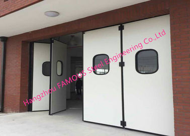 Chine Les panneaux multi en aluminium de portes d'accordéon de joint ont articulé les portes industrielles de garage se pliant pour l'entrepôt fournisseur