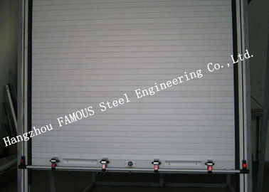 Chine Le métal aérien de portes en aluminium légères enroulent le type à faible bruit d'isolation thermique de portes fournisseur
