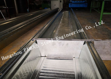 Chine Feuille en acier de Decking galvanisée par profils profonds composés équivalents de plate-forme de plancher de Comflor 210 fournisseur