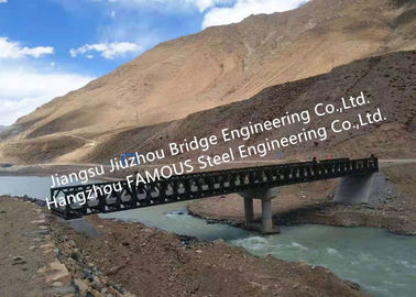 Chine Pont en acier préfabriqué de Bailey pour le pont portatif en acier de construction de projet de garde de l'eau avec les piliers de soutien fournisseur