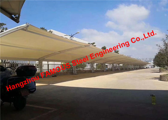 Chine Le cadre d'acier d'ombre de Sun de stationnement de voiture d'extérieur abrite le parking simple de pente avec le tissu arqué de PVC de toit fournisseur