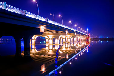 Chine OEM cisaillant, sciant, pont de Bailey d'acier de construction rectifiant, poinçonnant et peignant fournisseur