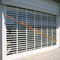La porte transparente de volet de lamelle de magasin de polycarbonate commercial d'avant aluminium rouleau des portes de sécurité fournisseur