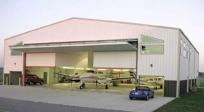 Hangars en acier préfabriqués adaptés aux besoins du client d'avions avec l'économie de travail 0