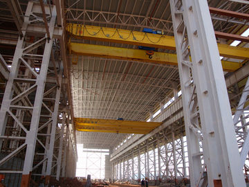 Chine Bâtiments en acier industriels d'atelier d'entrepôt de Pré-Ingénierie élevée de gouttière de grande envergure fournisseur