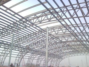 Chine Fabrications pré machinées d'acier de construction pour l'entrepôt/atelier/gymnase fournisseur