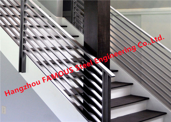 Chine Le tuyau supérieur de rond ou de rectangle lissent corrosion de balustrade d'escalier d'acier inoxydable de 800MM l'anti fournisseur