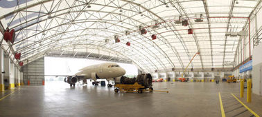 Chine Grande réserve à matériel de tuyau d'acier de botte d'avion de hangar préfabriqué de bâtiments pour le stationnement plat fournisseur