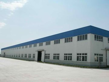 Chine Renforcez l'atelier industriel préfabriqué relié par Botls d'acier de construction de la grande envergure A325 fournisseur