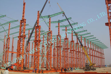 Chine Bâtiments à charpente d'acier industriels d'ASTM, bâtiments en métal de Multipan de la construction préfabriquée 75 x 120 fournisseur