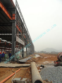 Chine 87 x 92 ont préfabriqué les bâtiments en acier industriels d'ASTM avec des formes/barres de la catégorie A36 fournisseur