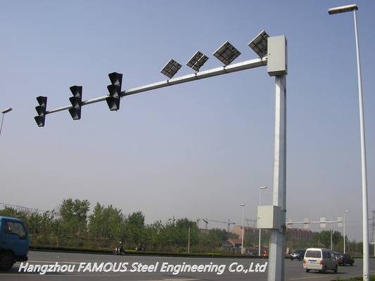 Chine Structure du panneau routier Q345 pour des systèmes de contrôle et des caméras du trafic fournisseur