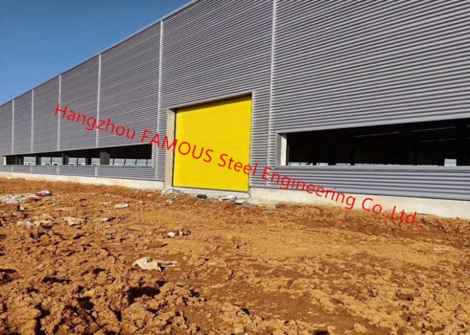 Portes industrielles isolées de garage de porte de roulement d'usine se soulevant pour l'usage interne et externe d'entrepôt 0